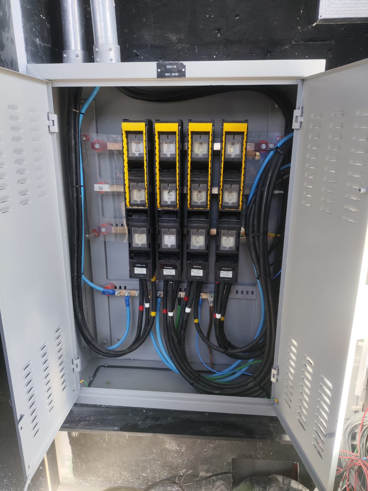 Foto do serviço: Instalação de QDC