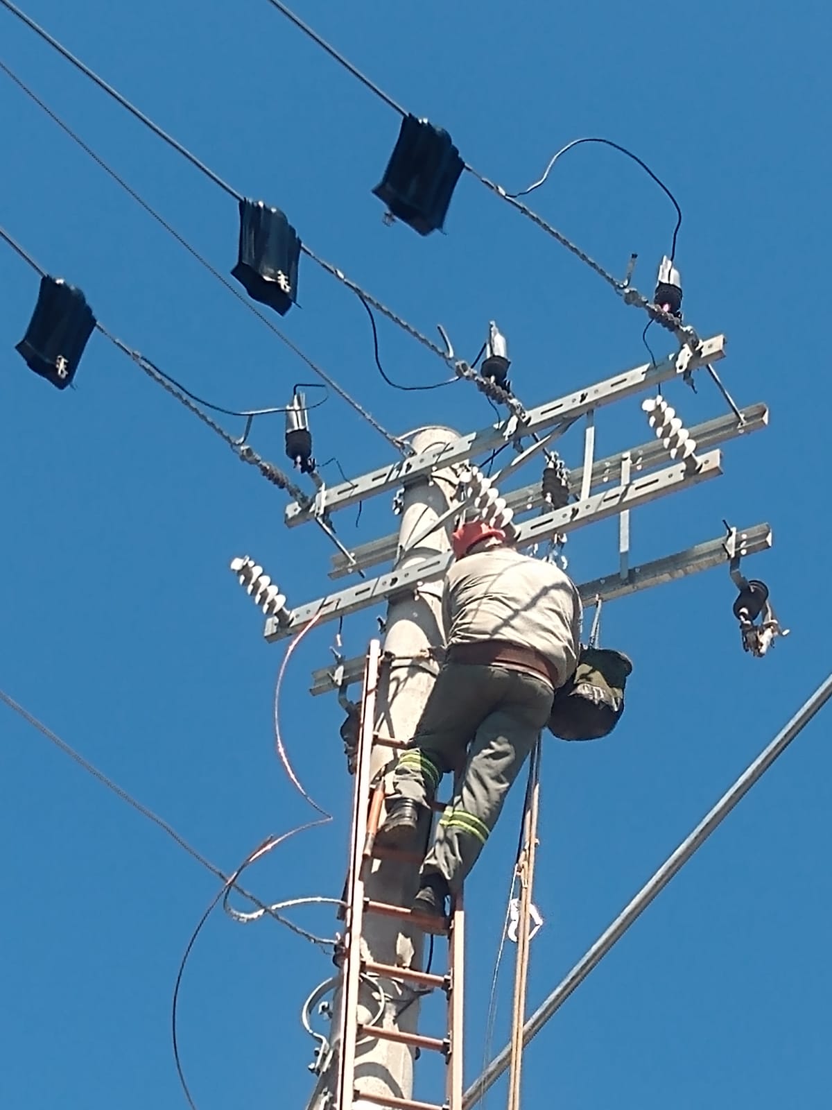 Foto do serviço: Montagem de BF para interligação Enel